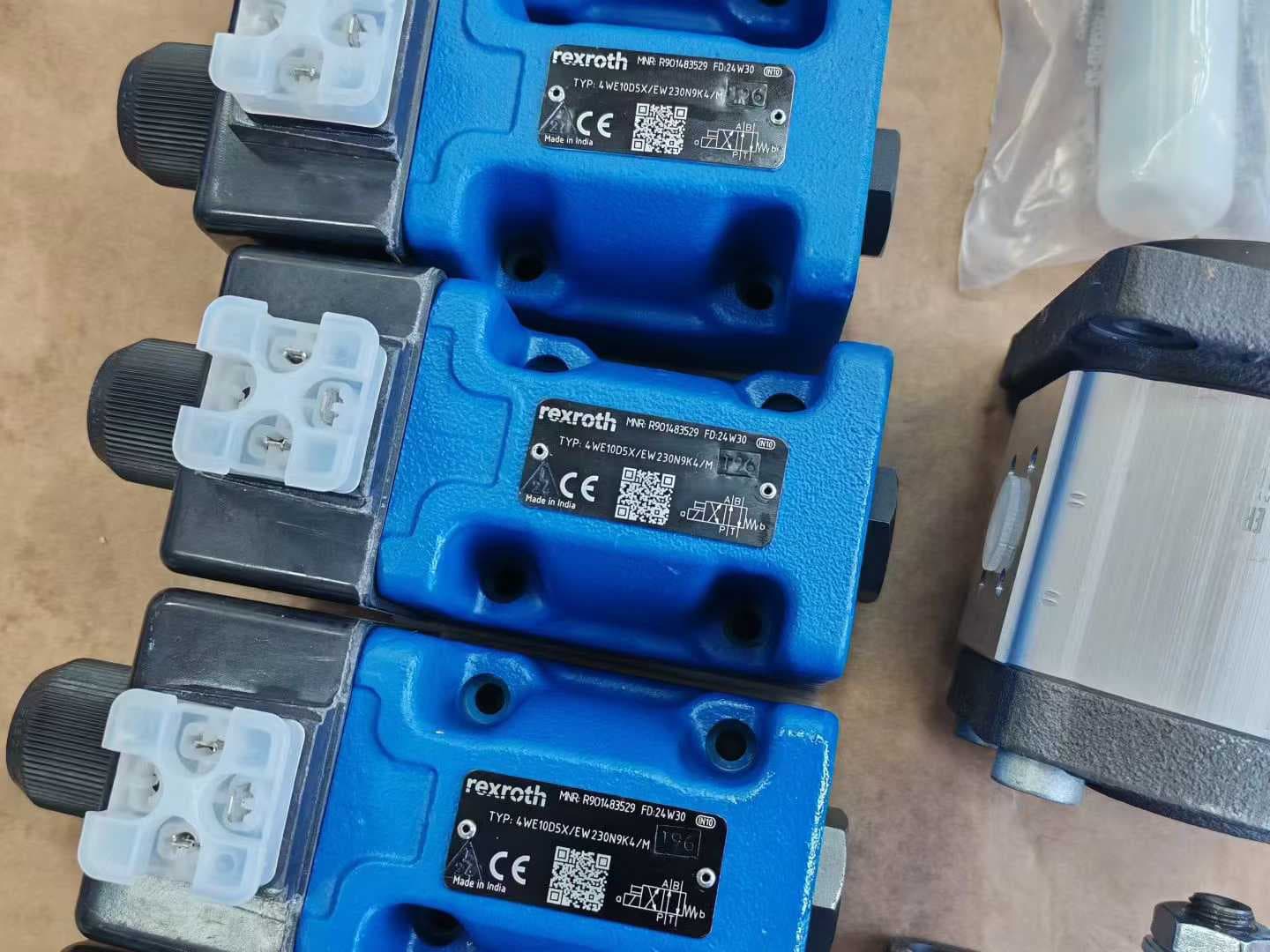 Refirgerator
